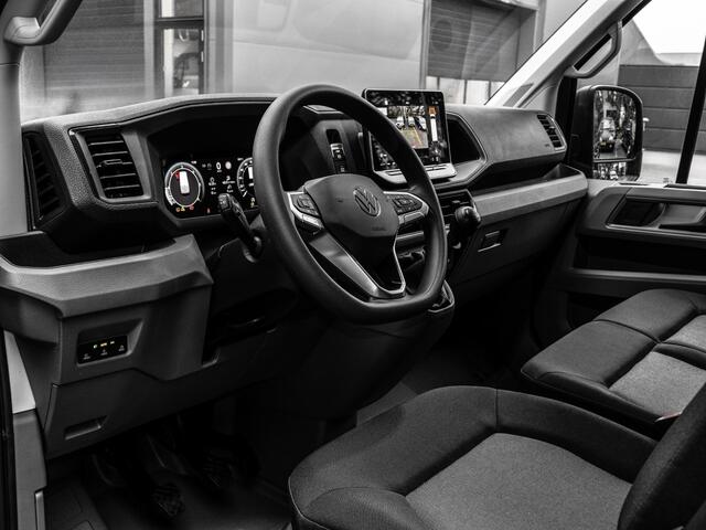 Volkswagen CRAFTER Bedrijfswagens 35 2.0 TDI 140pk Highline L3H3 · Camera · Trekhaak · Tussenschot · Alarm · Cruise Control · Trekhaak · Garantie t/m 22-12-2028 of 120.000km