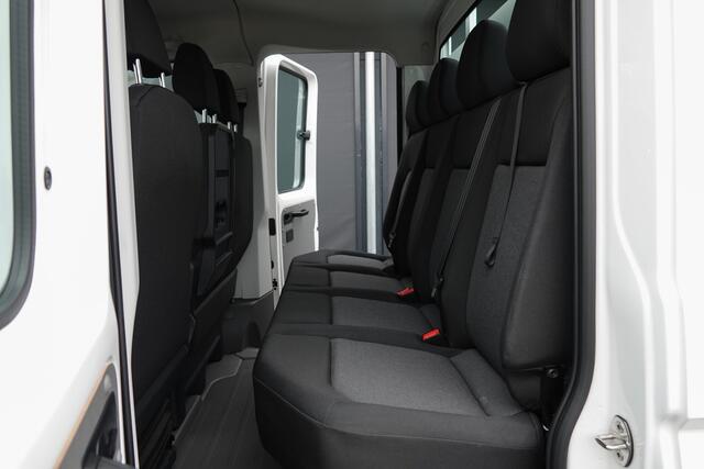 Volkswagen CRAFTER Bakauto | 2.0Tdi 163Pk | L3 | Dubbele cabine | 7-Persoons | 35 | 3.500Kg trekgwicht | Open Laadbak | Achteruitrijcamera | Trekhaak