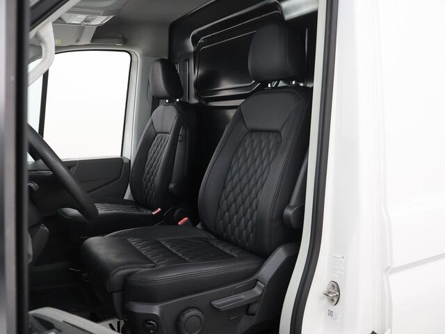 Volkswagen CRAFTER 35 2.0 TDI | AUT. | L3 H3 | LM VELGEN | 2-ZITS | LEDEREN BEKLEDING | BETIMMERING | TREKHAAK | NAVIGATIE | PARKEERCAMERA