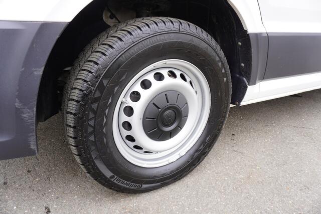 Volkswagen CRAFTER 35 177PK Automaat 4X4 L3H2/L2H1 4Motion Trekhaak Camera Navigatie Stoelverwarming