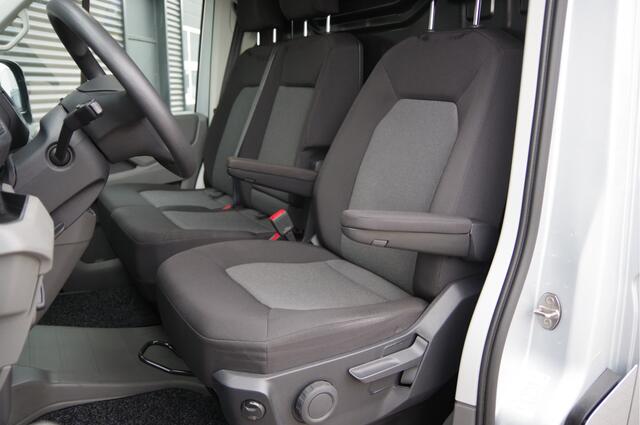 Volkswagen CRAFTER 35 2.0 TDI L3H3 Highline 177PK AUT. LED, STANDKACHEL, CAMERA, NAVI, CRUISE, AIRCO, PARKEERSENSOREN