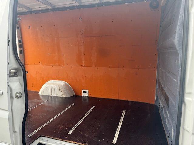 Volkswagen CRAFTER 35 2.0 TDI 140pk L2 H2 Euro6 172.000km Airco,Navigatie,3 Zits