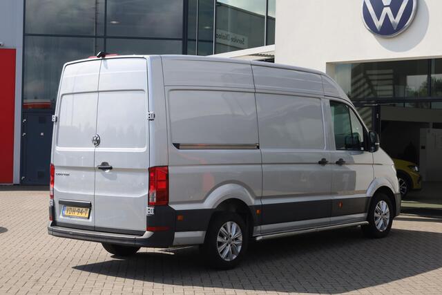Volkswagen CRAFTER 35 2.0 TDI L3H3 Highline 140PK / 103kW, NL auto 1e eigenaar nieuw door ons geleverd en onderhouden, Full LED, navigatie, 3 zits, park assist, achteruitrijcamera, multifunctioneel stuurwiel, airco, voorruit verwarming, vloer, zijwand bekleding