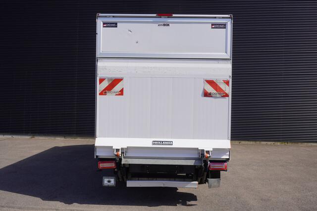 Volkswagen CRAFTER 180pk Bakwagen Laadklep Apple Carplay Navigatie Airco 3-Zits Koffer LBW