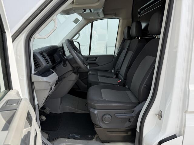 Volkswagen CRAFTER 2.0 TDI 140PK Nieuw Model! L3H3 Virtual Cockpit Climate Control Camera Parkeersensoren voor achter APK 9-2027