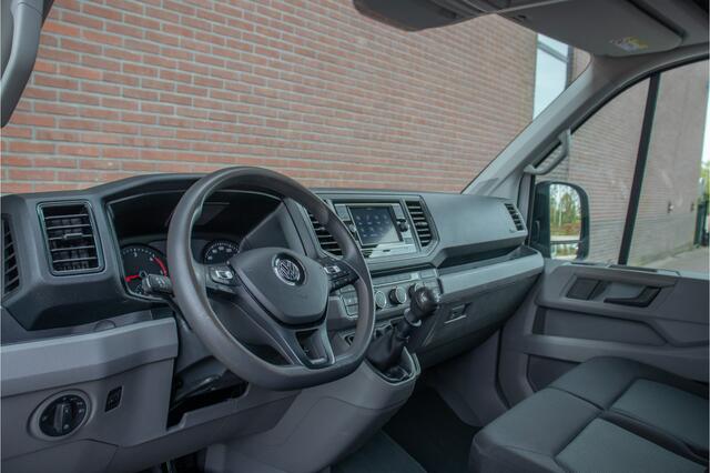 Volkswagen CRAFTER 2.0 TDI 140pk L3H2, 78.000km NAP, Carplay, Camera, Trekhaak, Airco, Cruise control, Bluetooth.