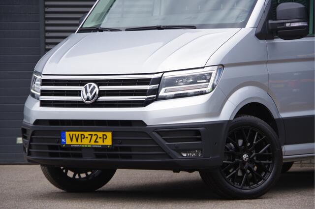 Volkswagen CRAFTER 35 2.0 TDI L3H3 75 EDITION 177PK AUT. LED, LEDER, TREKHAAK, ERGO ACTIVE GEVEERDE STOEL, STUURVERWARMING, STOELVERWARMING, VOORRUITVERWARMING, ADAPT. CRUISE, CAMERA, NAVI, CLIMA, NL AUTO, NAP
