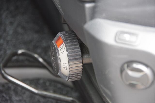 Volkswagen CRAFTER 35 2.0 TDI L3H3 75 EDITION 177PK AUT. LED, LEDER, TREKHAAK, ERGO ACTIVE GEVEERDE STOEL, STUURVERWARMING, STOELVERWARMING, VOORRUITVERWARMING, ADAPT. CRUISE, CAMERA, NAVI, CLIMA, NL AUTO, NAP