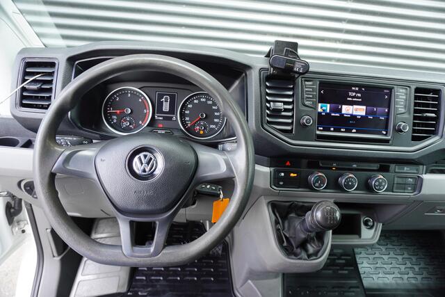 Volkswagen CRAFTER 180pk L4H3/L3H2 LED Imperiaal werkplaats inrichting Cruise control Trekhaak Camera
