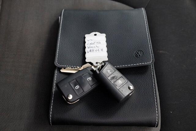 Volkswagen CRAFTER 35 2.0 TDI E6 Bakwagen met achterdeuren 2-Persoons 10-2020