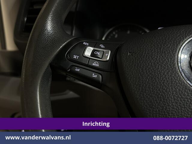 Volkswagen CRAFTER 2.0 TDI 141pk L3H3 L2H2 Inrichting Euro6 Airco | Camera | Apple Carplay | 3000kg Trekhaak | Cruisecontrol Android Auto, Chauffeursstoel, Parkeersensoren