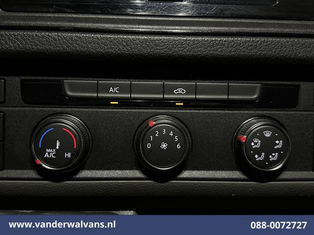 Volkswagen CRAFTER 2.0 TDI 141pk L3H3 L2H2 Euro6 Airco | Camera | Apple Carplay | Massagestoel | Cruisecontrol Android Auto, Chauffeurstoel