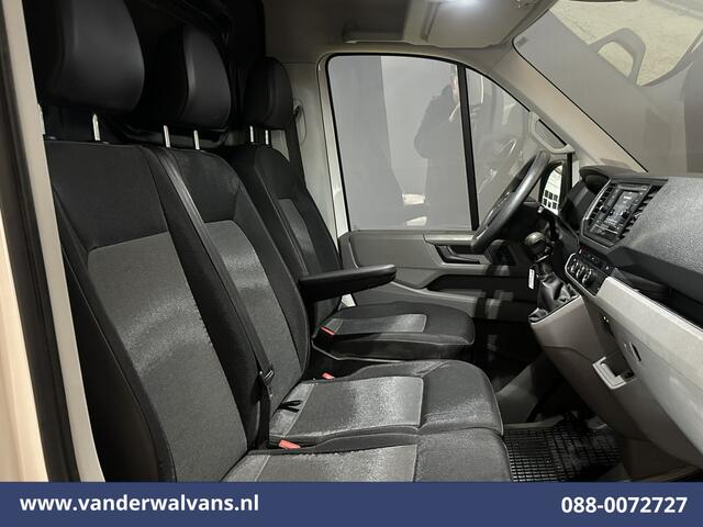 Volkswagen CRAFTER 2.0 TDI 141pk L3H2 L2H1 Euro6 Airco | Camera | Apple Carplay | 3000kg Trekhaak Android Auto, Bijrijdersbank