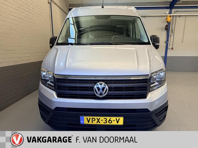 Volkswagen CRAFTER 35 2.0 TDI L3H3 Highline 140pk | Nav | Trekhaak | PDC
