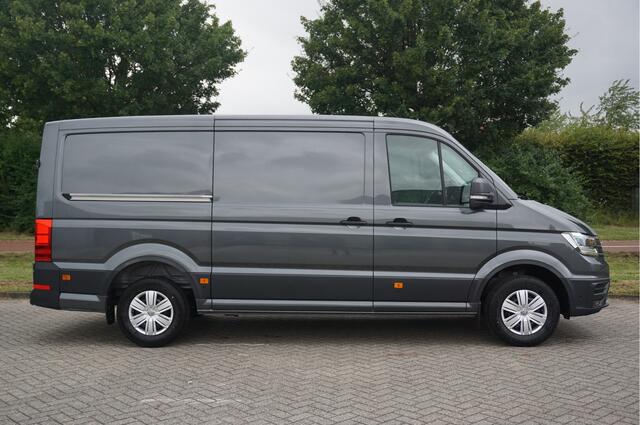 Volkswagen CRAFTER 35 177PK L3H2 AUT Facelift BPM VRIJ!! 13" Navi, Cam, Gev. Stoel, Alarm, LED!! NR. 424
