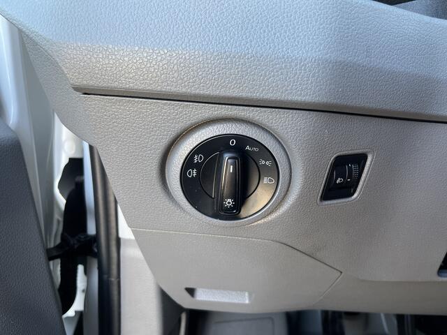 Volkswagen CRAFTER 35 2.0 TDI L4 Open laadbak Pick-up Airco Cruise controle 3-Persoons 1e eigenaar Dealer onderhouden p-up bakwagen Achterruitrijcamera Lederbekleding Werkverlichting