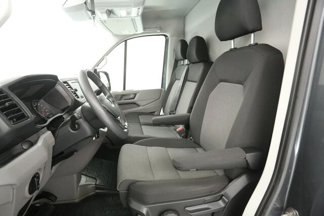 Volkswagen CRAFTER 2.0 TDI L3H3 177PK | 3000kg Trekgew. | DSG | Airco | Adap. Cruise | Camera | Carplay | 3 Zits | Trekhaak