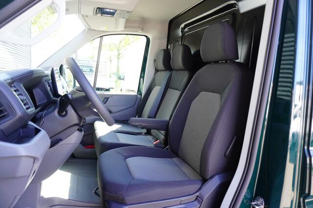 Volkswagen CRAFTER 140pk Facelift L3H2/L2H1 Highline Apple Carplay Trekhaak Parkeersensoren Digitaal dashboard