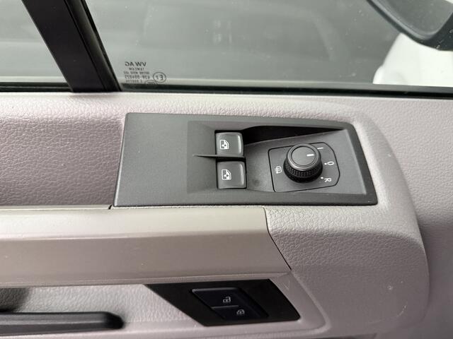 Volkswagen CRAFTER 2.0TDI 140PK Automaat L3H3 | Laadklep | Airco | Cruise | Camera | Multimedia