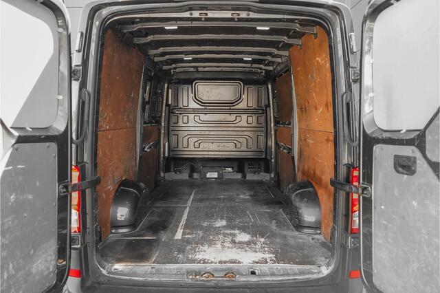 Volkswagen CRAFTER 30 2.0 TDI L3H2 2x Schuifdeur LED Camera Leder