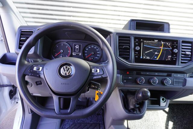 Volkswagen CRAFTER 164pk Dubbellucht Bakwagen Navigatie Apple Carplay Camera Airco Cruise control Koffer