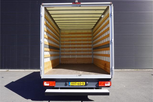 Volkswagen CRAFTER 164pk Dubbellucht Bakwagen Navigatie Apple Carplay Camera Airco Cruise control Koffer
