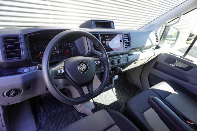 Volkswagen CRAFTER 164pk Dubbellucht Bakwagen Navigatie Apple Carplay Camera Airco Cruise control Koffer