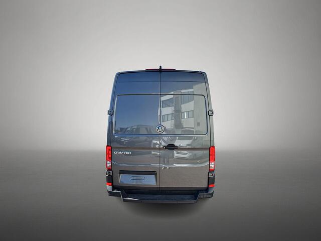 Volkswagen CRAFTER 30 2.0TDi 140pk Comfortline L3H3 · Navigatie · Achteruitrijcamera · LED koplampen · Cruise control ·