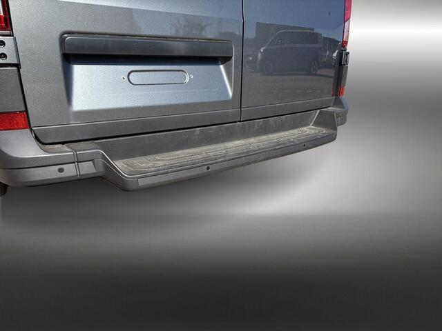 Volkswagen CRAFTER 30 2.0TDi 140pk Comfortline L3H3 · Navigatie · Achteruitrijcamera · LED koplampen · Cruise control ·