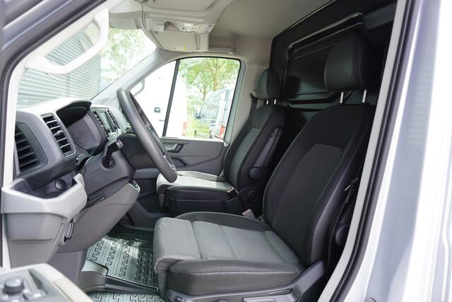 Volkswagen CRAFTER 177pk automaat 4x4 4motion L3H2/L2H1 Trekhaak Navigatie Camera Parkeersensoren LED Cruise control Stoelverwarming + massage