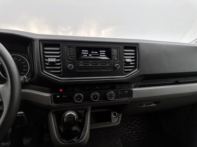 Volkswagen CRAFTER 35 2.0 TDI L3H3 Comfortline Trekhaak Cruise control Betimmering Airco Euro 6
