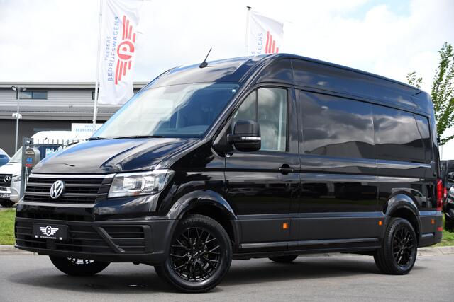 Volkswagen CRAFTER 35 2.0 TDI L3H3 Black Edition Camera, Cruise, Carplay, Trekhaak, 177pk, Multimedia, Geveerde stoel, Uniek!