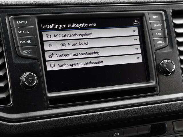 Volkswagen CRAFTER 35 2.0 TDI 140pk DSG L3H3 EURO VI · Camera · Apple/Android Car Play · Trekhaak · Elek. Inklapbare Spiegels · ACC · Alarmklasse 3 · Garantie t/m 04-09-2028 of 120.000km