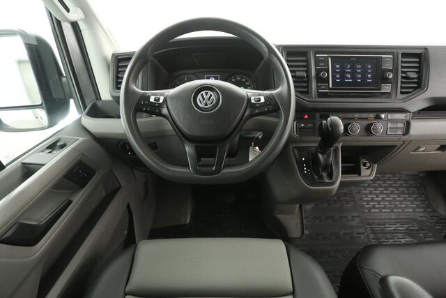 Volkswagen CRAFTER 2.0 TDI 177PK L3H3 | Automaat | 3000kg Trekgew. | Trekhaak | Airco | Camera | 3 Zits | Cruise | 2xSchuifdeur | Carplay