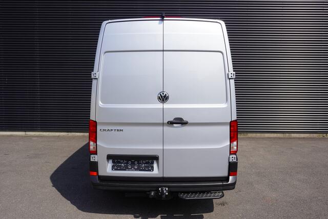 Volkswagen CRAFTER 180pk Automaat LED Apple carplay Camera Navigatie Trekhaak Standkachel