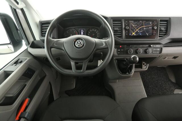 Volkswagen CRAFTER 2.0 TDI 140PK L3H3 | DC | 6 Zits | 3000kg Trekgew. | Airco | Cruise | Camera | Carplay | Parkeersens.