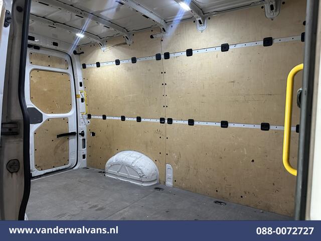 Volkswagen CRAFTER 2.0 TDI L3H3 (L2H2) Euro6 Airco | Apple Carplay | Android Auto | Parkeersensoren Bijrijdersbank