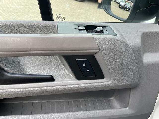 Volkswagen CRAFTER 35 2.0 TDI L3H3/L2H2 Werkplaatsinrichting Kastinrichting Servicewagen Omvormer Standkachel Airco Cruise controle Tekhaak 3000kg Camera Telefoonverbinding 1e eigenaar Dealer onderhouden Euro 6 Ex overheid