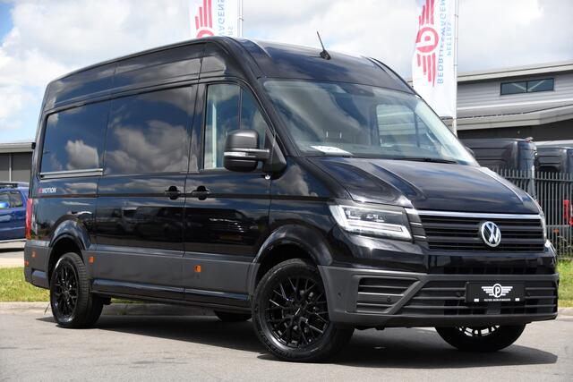 Volkswagen CRAFTER 35 2.0 TDI L3H3 4Motion Black Edition Full options! Adaptieve Cruise, Camera, Carplay, Stoelverwarming, LED, 4x4, Automaat, 177pk, Clima, Trekhaak, Uniek!