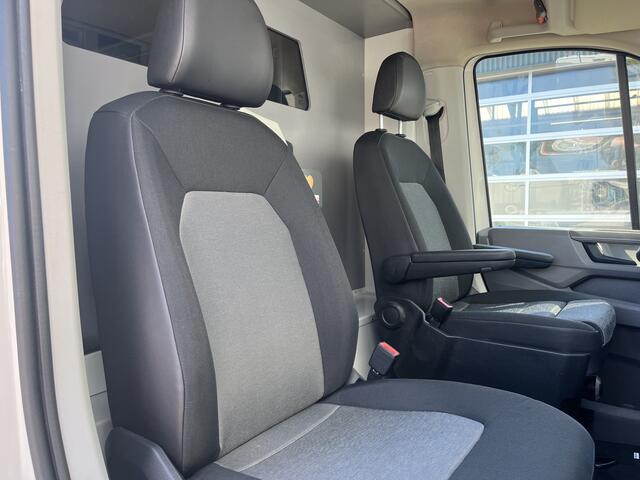 Volkswagen CRAFTER 35 2.0 TDI L3H3/L2H2 Werkplaatsinrichting Kastinrichting Servicewagen Omvormer Standkachel Airco Cruise controle Tekhaak 3000kg Camera Telefoonverbinding 1e eigenaar Dealer onderhouden Euro 6 Ex overheid