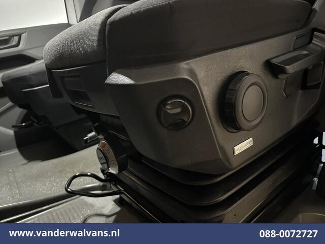 Volkswagen CRAFTER 2.0 TDI 141pk L3H3 L2H2 Euro6 Airco | Navigatie | Apple Carplay | Chauffeursstoel Android Auto, Parkeersensoren, 3000kg trekvermogen
