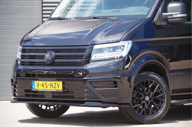 Volkswagen CRAFTER 35 2.0 TDI L3H3(L2H2) BLACK EDITION! AUT. LED, TREKHAAK, BETIMMERING, STOELVERWARMING, GEVEERDE ERGO COMFORT STOEL, CAMERA, NAVI, CRUISE, AIRCO, CARPLAY, PARKEERSENSOREN, MF STUURWIEL