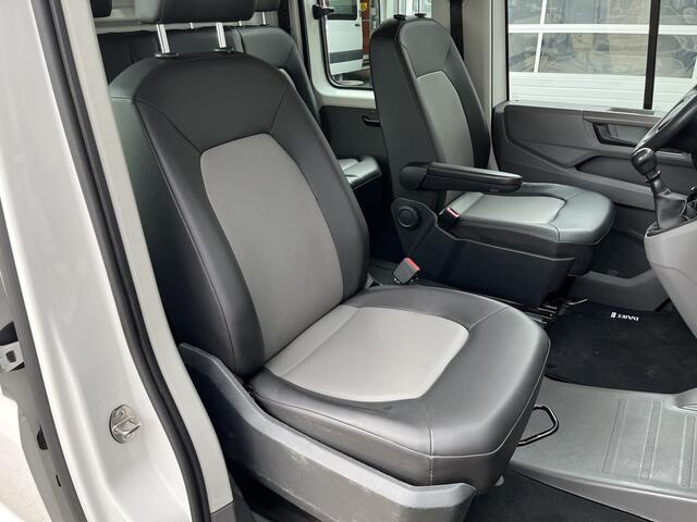 Volkswagen CRAFTER 35 2.0 TDI L4 DC Airco Cruise controle Trekhaak 3000kg trekgewicht 6-Persoons Euro 6 Dubbele cabine Telefoonverbinding Open laadbak Pick-up p-up Bakwagen Kieper