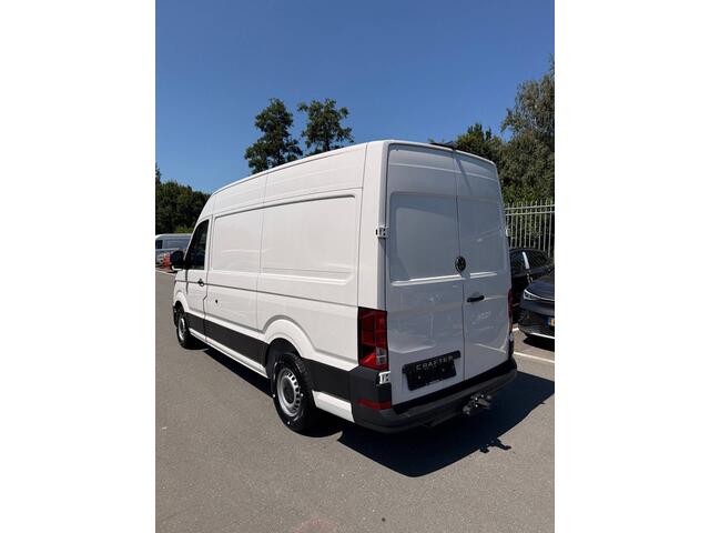 Volkswagen CRAFTER L3H3 2.0 TDI 140pk 3.5T Trendline / Direct leverbaar