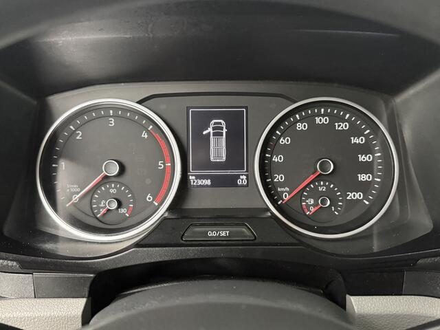 Volkswagen CRAFTER 2.0TDI 177PK L3H3 Highline | Leder | 3000Kg Trekhaak | Navigatie | Camera | Airco | Cruise | Betimmering
