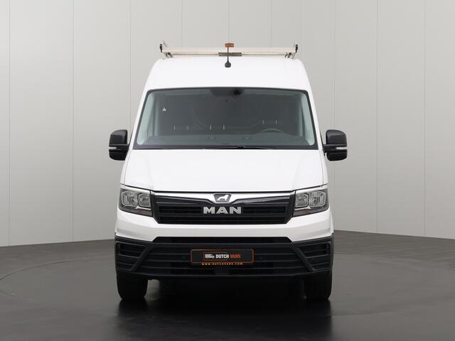 Volkswagen CRAFTER 2.0TDI 140PK L3H3 | Imperiaal | Trekhaak | Navigatie | Camera | 3-Zits | Airco | Cruise