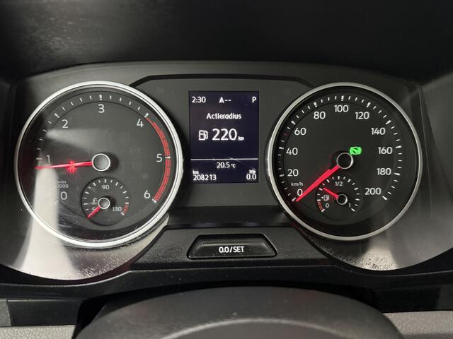 Volkswagen CRAFTER 2.0TDI 177PK Automaat Dubbele Cabine Kipper | 3-Zijdig | 3000Kg Trekhaak | Navigatie | 6-Persoons