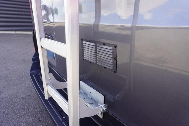 Volkswagen CRAFTER 140pk Automaat L3H3/L2H2 LED Apple carplay Camera Navigatie Cruise control Parkeersensoren Imperiaal