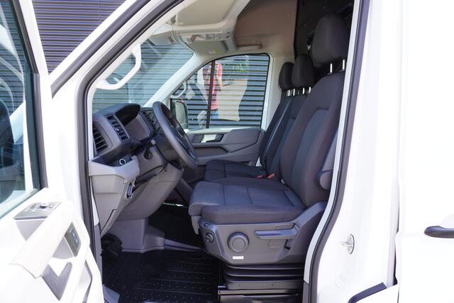 Volkswagen CRAFTER 180pk Automaat L3H3/L2H2 LED 2x Schuifdeur Standkachel Stoelverwarming Navigatie Apple Carplay Camera Parkeersensoren ACC Cruise control