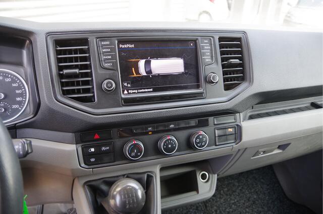 Volkswagen CRAFTER 35 2.0 TDI 140PK L3H3 (L2H2) EURO 6! 3-ZITS TREKHAAK 3T, NAVI, CAMERA, PDC, DAB, CRUISE, VOORRUITVERWARMING